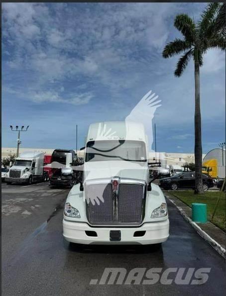 Kenworth T680 中古トラクターヘッド | トレーラーヘッド