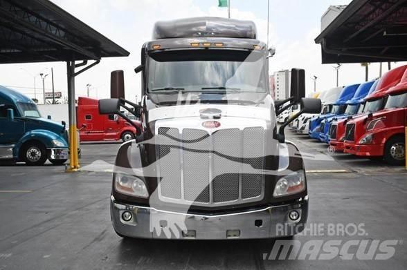 Peterbilt 579 中古トラクターヘッド | トレーラーヘッド