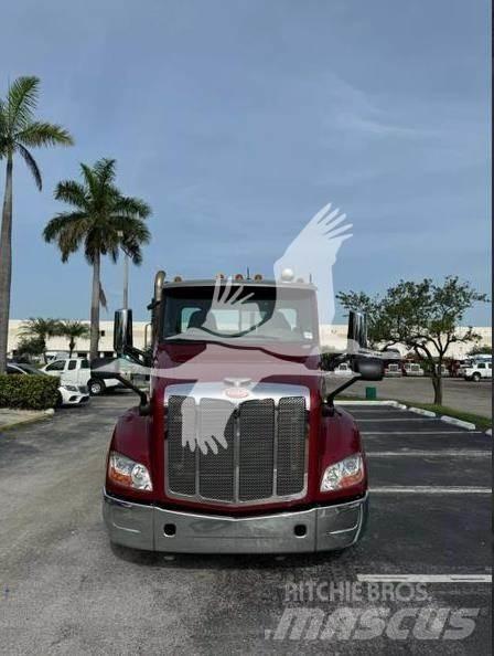 Peterbilt 579 中古トラクターヘッド | トレーラーヘッド