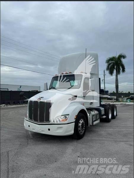 Peterbilt 579 中古トラクターヘッド | トレーラーヘッド