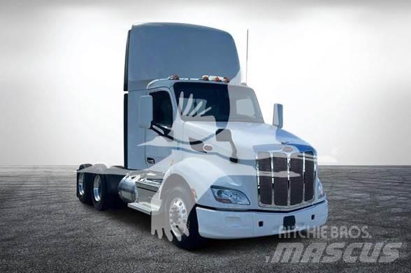Peterbilt 579 中古トラクターヘッド | トレーラーヘッド