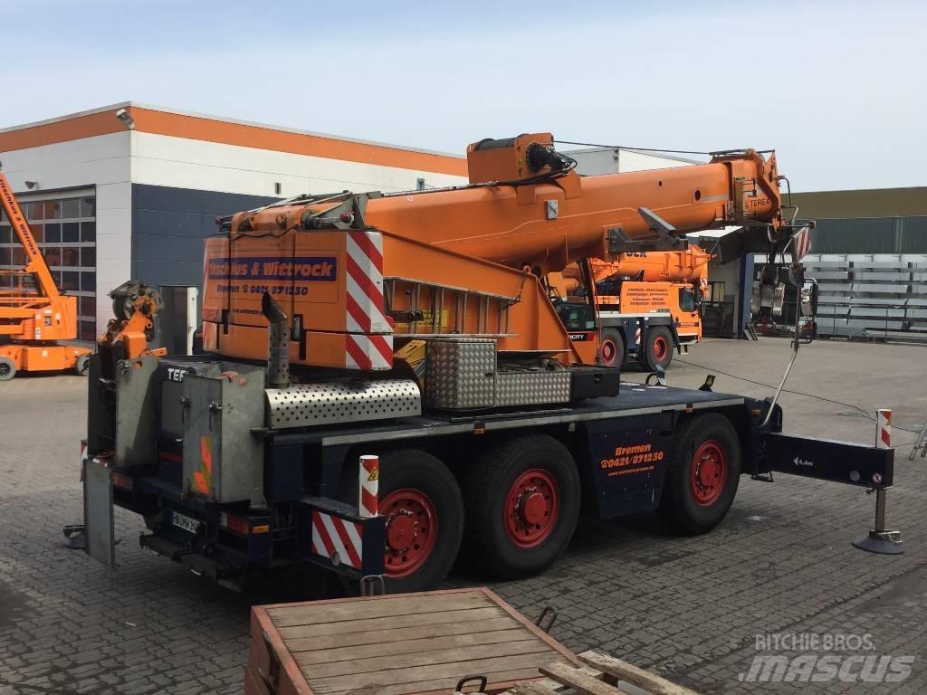 Terex Demag AC 40-1 オールテレーンクレーン