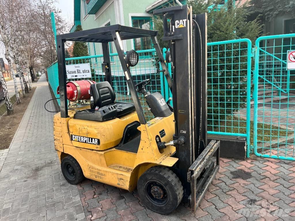 CAT GP 15 AC V-4100 LPGフォークリフト