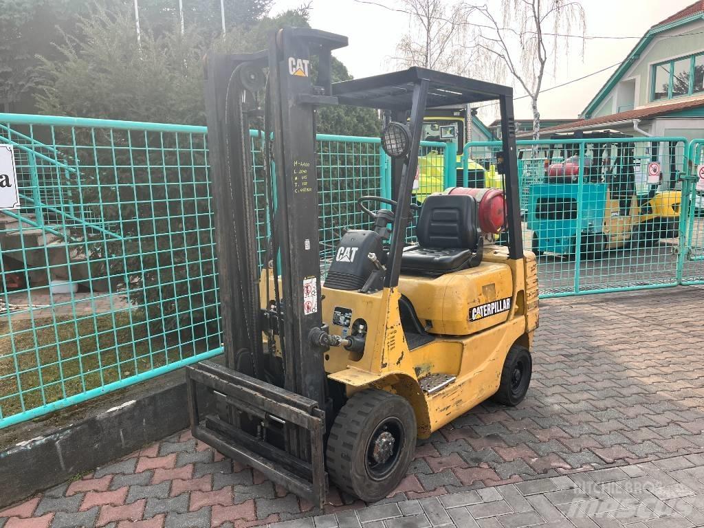 CAT GP 15 AC V-4100 LPGフォークリフト