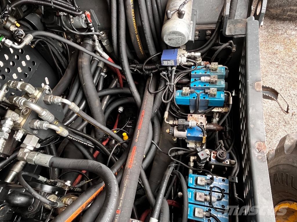 Ponsse BEAR ハーベスター