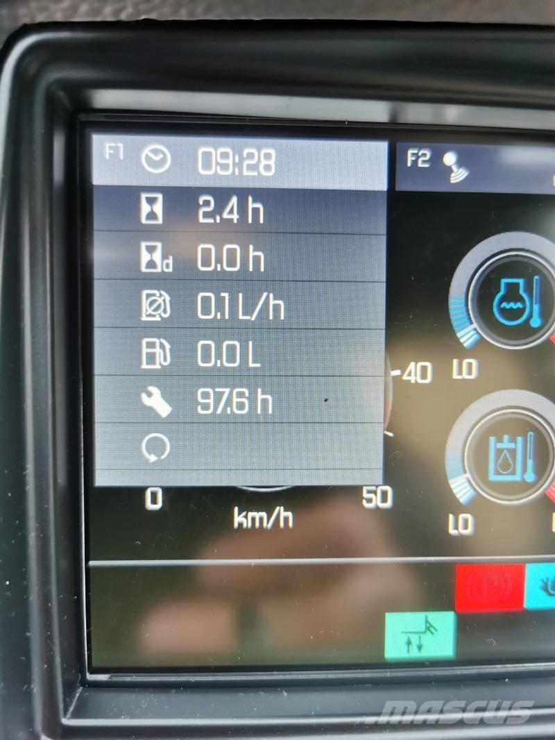 Kramer KT557 テレスコーピックハンドラー