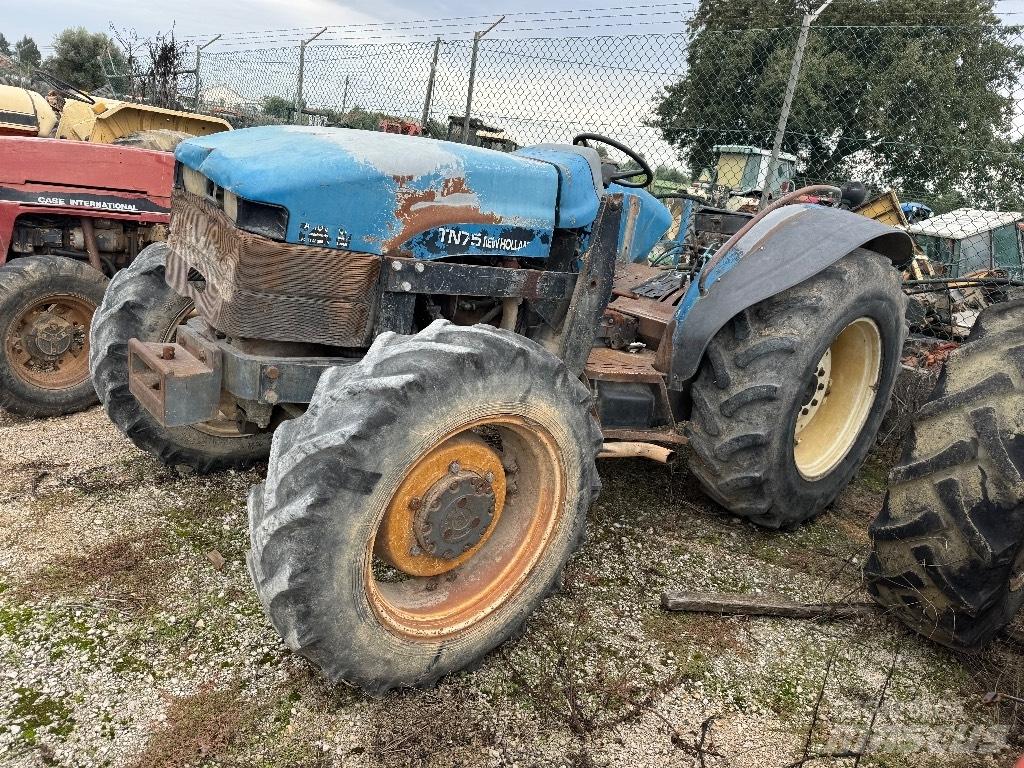 New Holland TN 75 トラクター