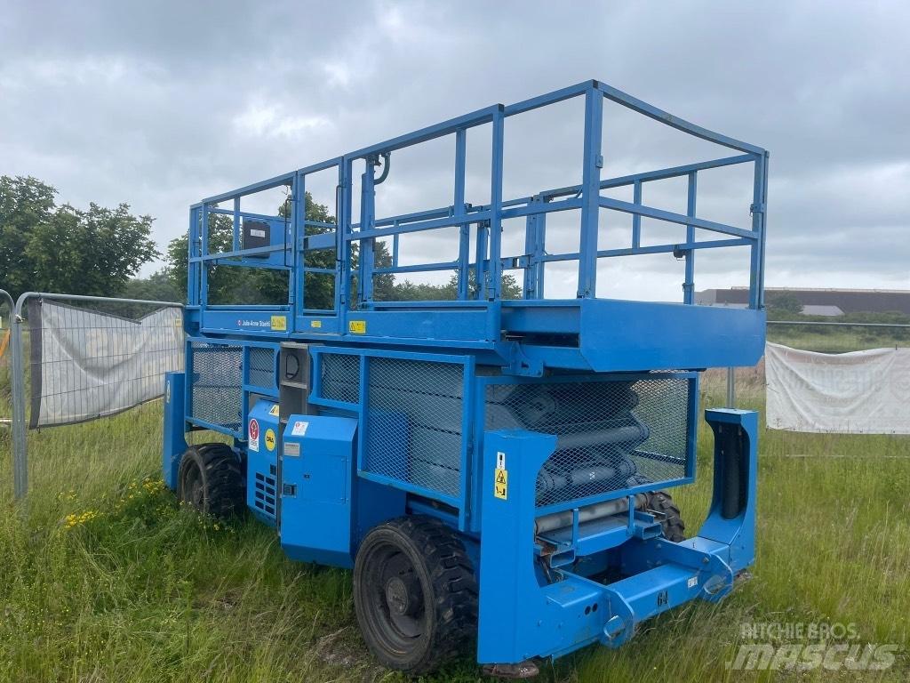 Genie GS 4390 RT シザースリフト