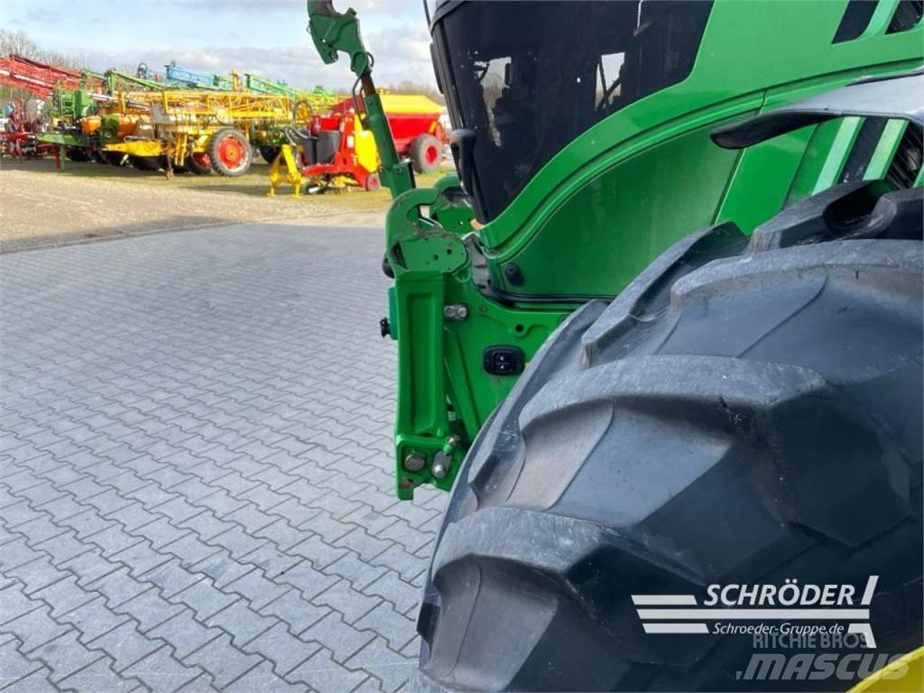 John Deere 6175 R トラクター