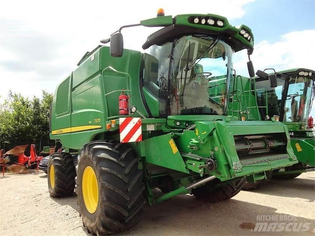 John Deere t670 コンバイン