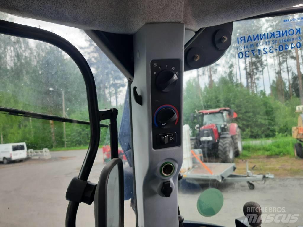 New Holland T6020 EC トラクター