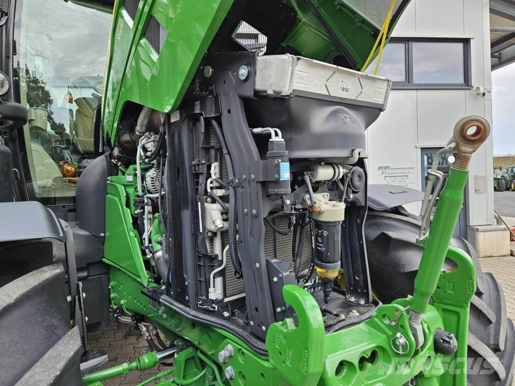 John Deere 6R195 トラクター
