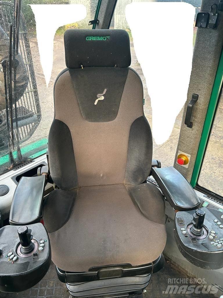 Gremo 1250 F フォワーダー