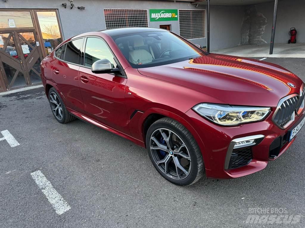 BMW X6 M50d 自動車