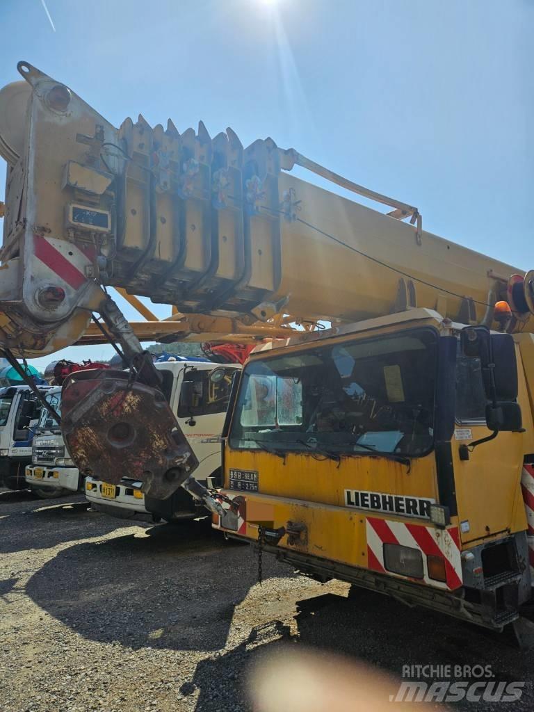 Liebherr LTM 1090-2 オールテレーンクレーン