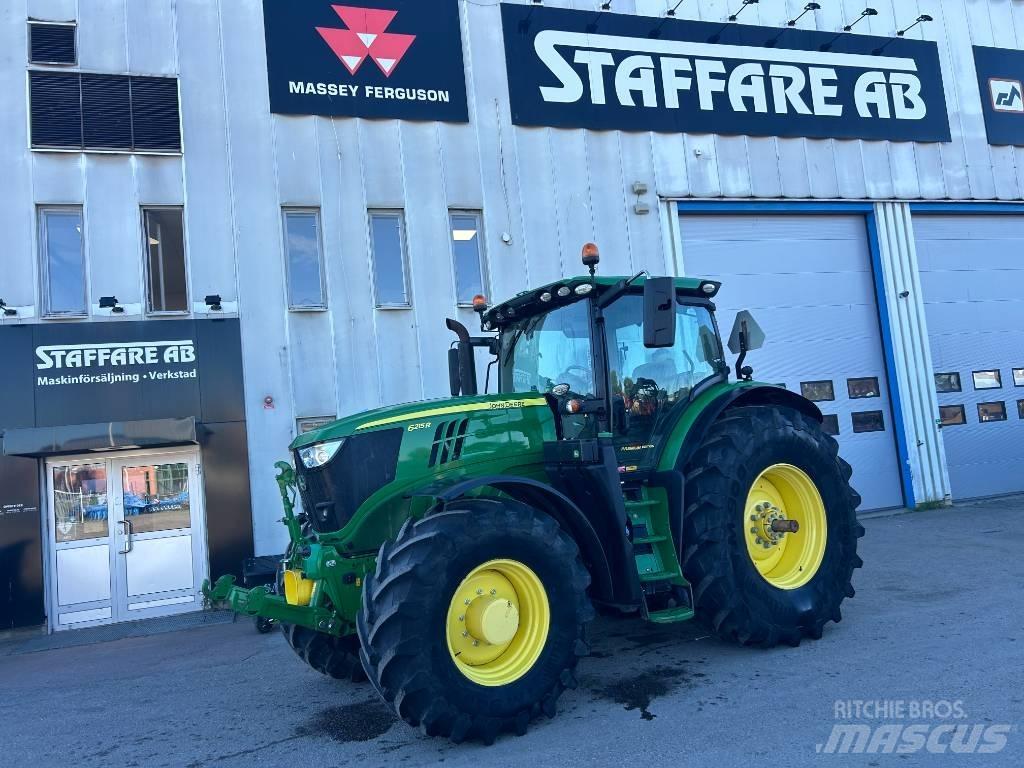 John Deere 6215 R トラクター