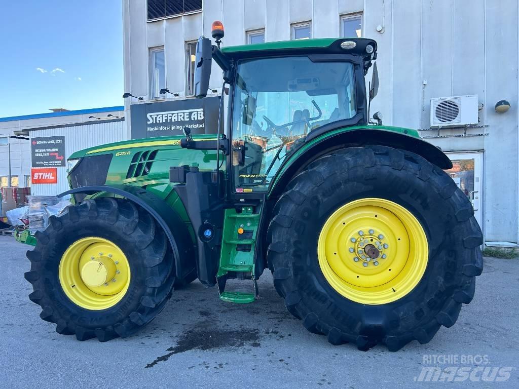 John Deere 6215 R トラクター
