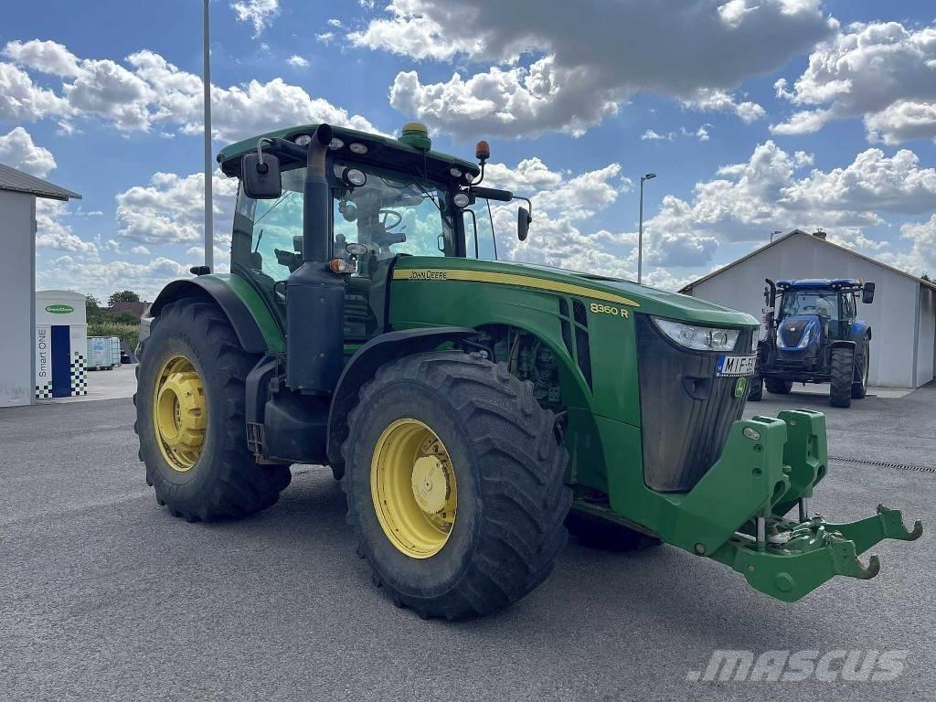 John Deere 8360 R トラクター