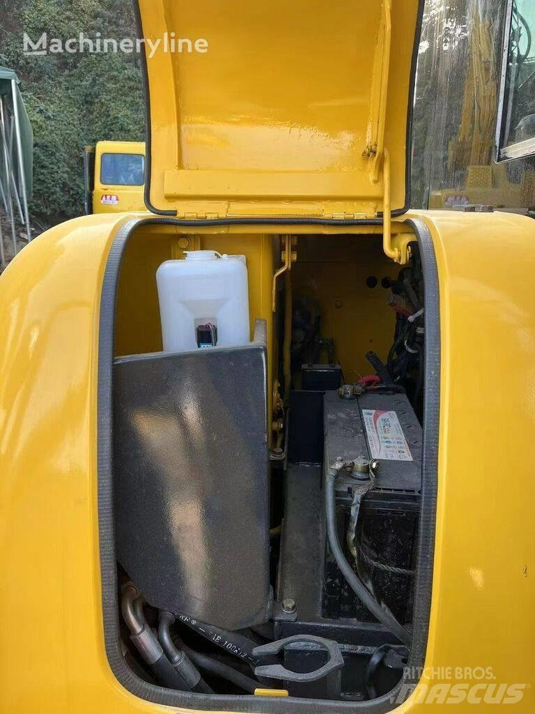 Komatsu PC56-7 自走式クラッシャー
