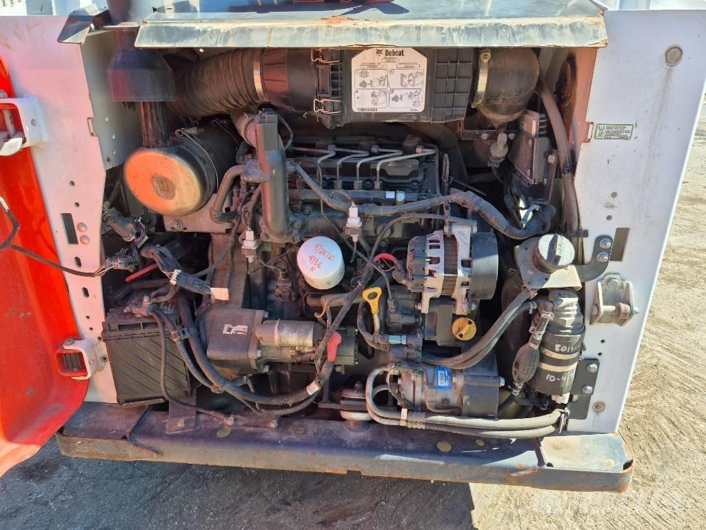Bobcat S 570 スキッドステアローダー