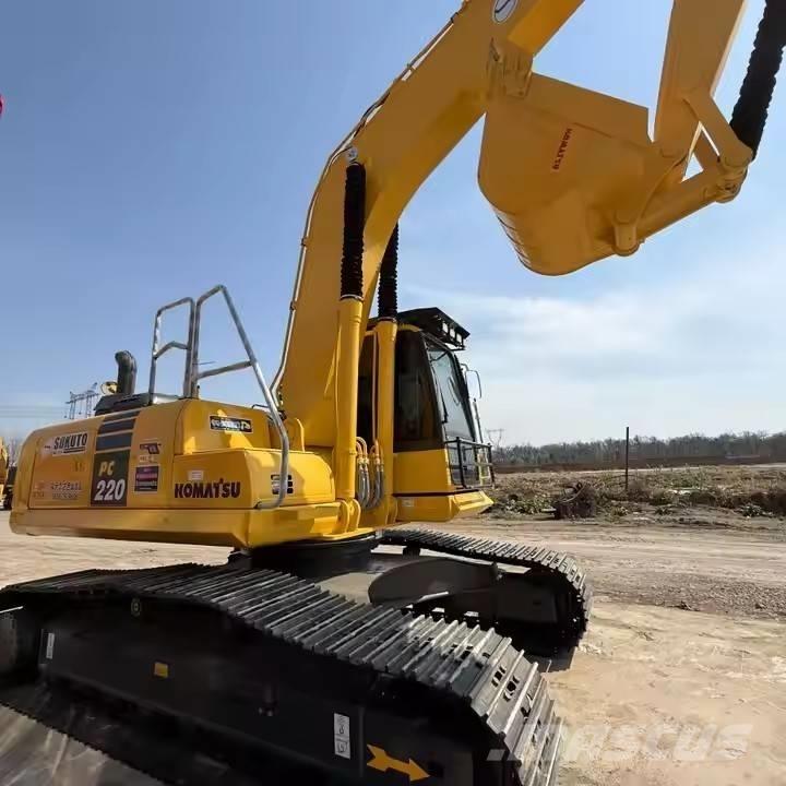 Komatsu PC 220 LC-8 大型油圧ショベル12t以上（パワーショベル・ユンボ）