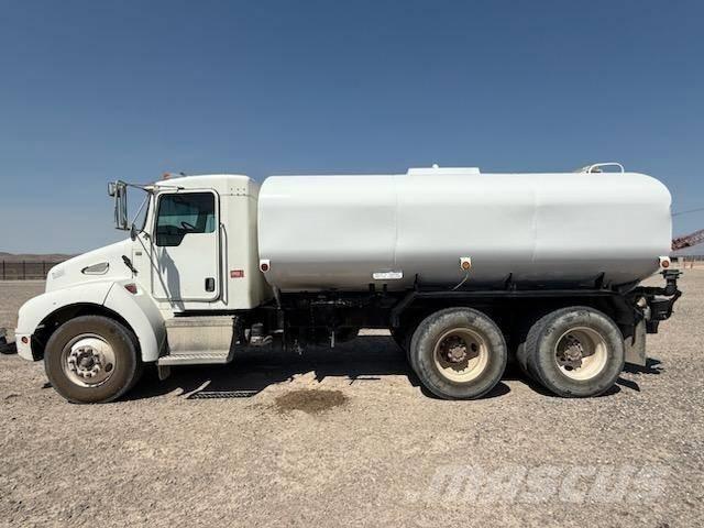 Kenworth T 300 給水車