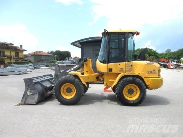 Volvo L30 GS ホイールローダー・タイヤショベル