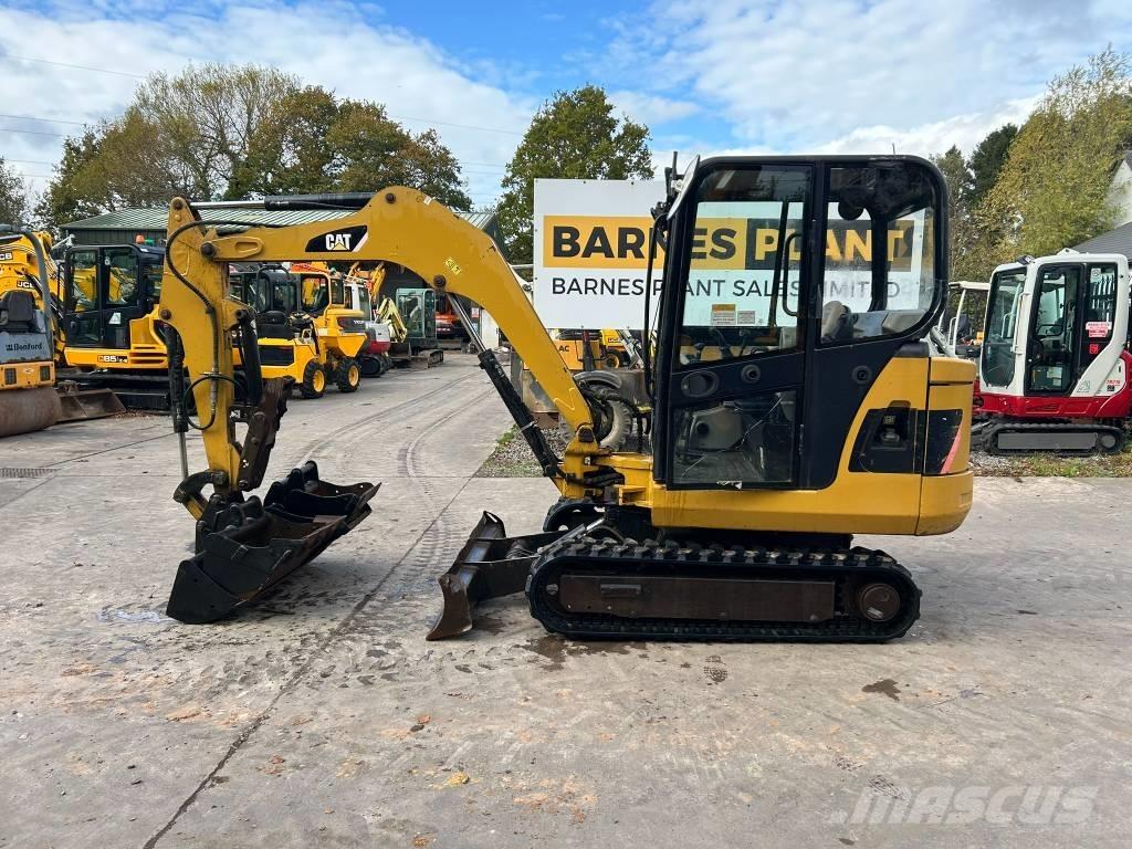 CAT 302.5 C ミニ油圧ショベル 7t以下（ミニユンボ・ミニディガー）
