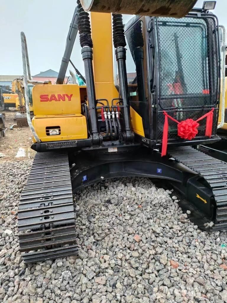 Sany SY 155 C 大型油圧ショベル12t以上（パワーショベル・ユンボ）