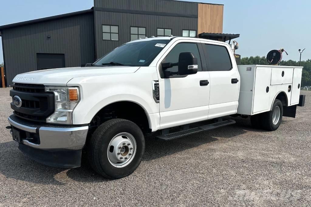 Ford F 350 XL SD クローラクレーン
