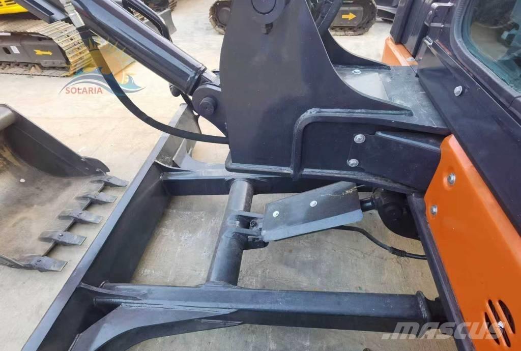 Hitachi ZX55USR ミニ油圧ショベル 7t以下（ミニユンボ・ミニディガー）