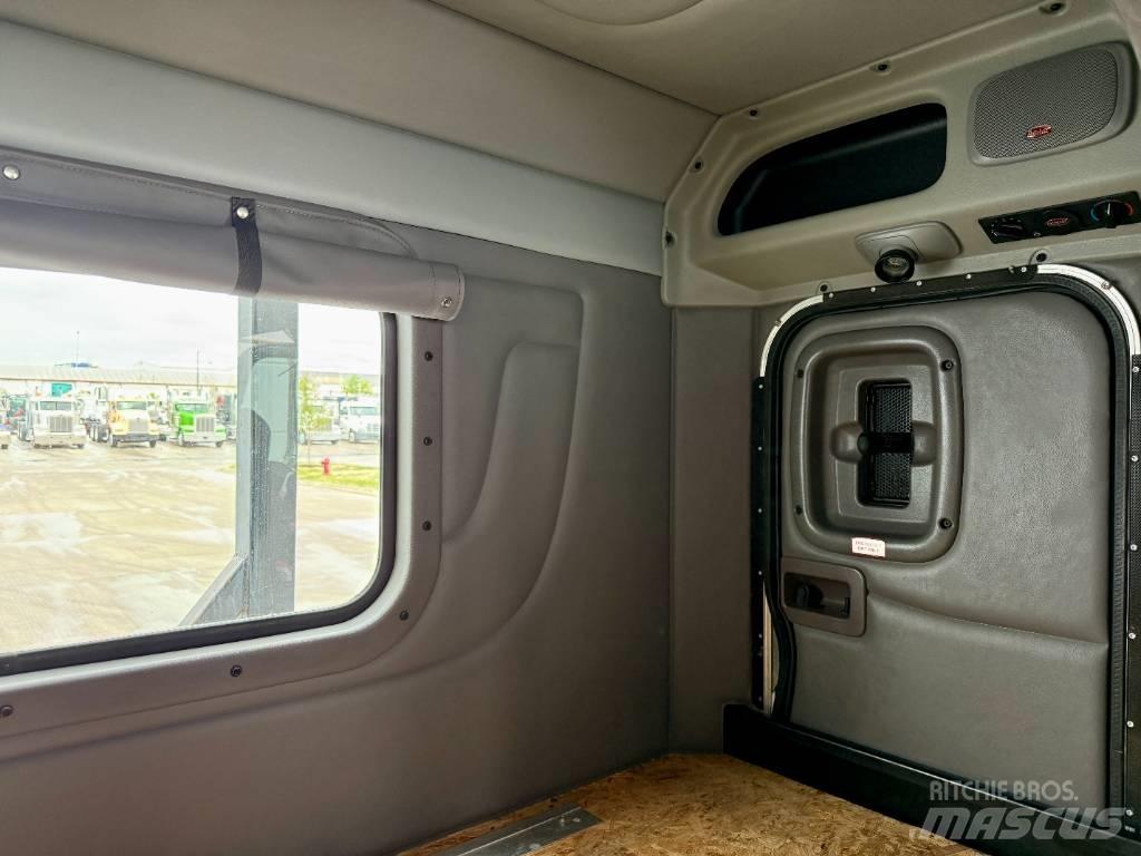 Peterbilt 389 中古トラクターヘッド | トレーラーヘッド