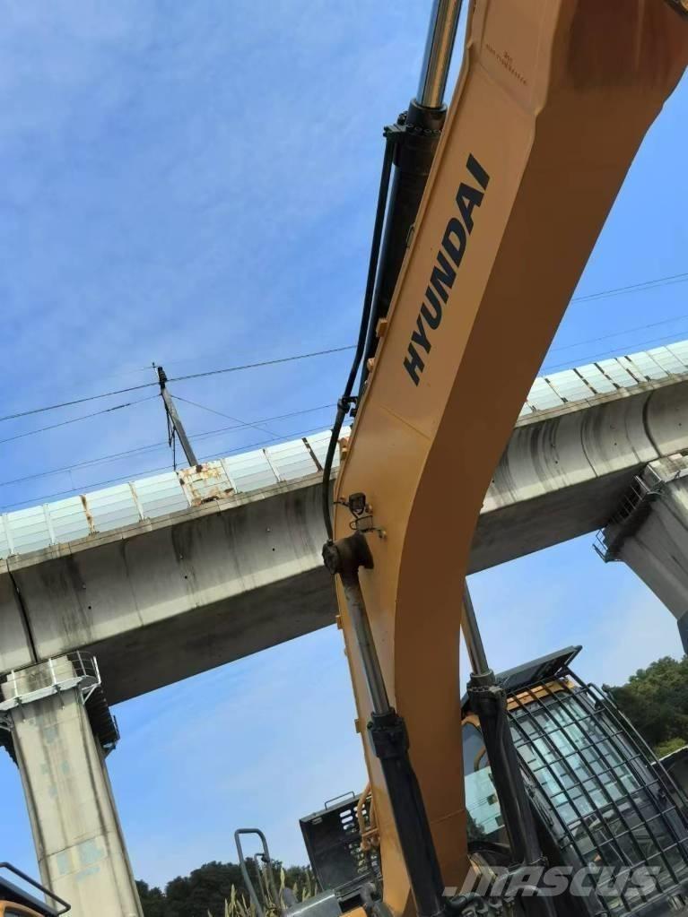 Hyundai 520VS 大型油圧ショベル12t以上（パワーショベル・ユンボ）