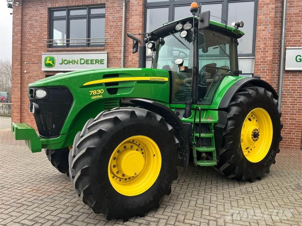 John Deere 7830 トラクター