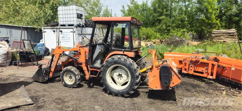 Kubota GT26 コンパクトトラクター
