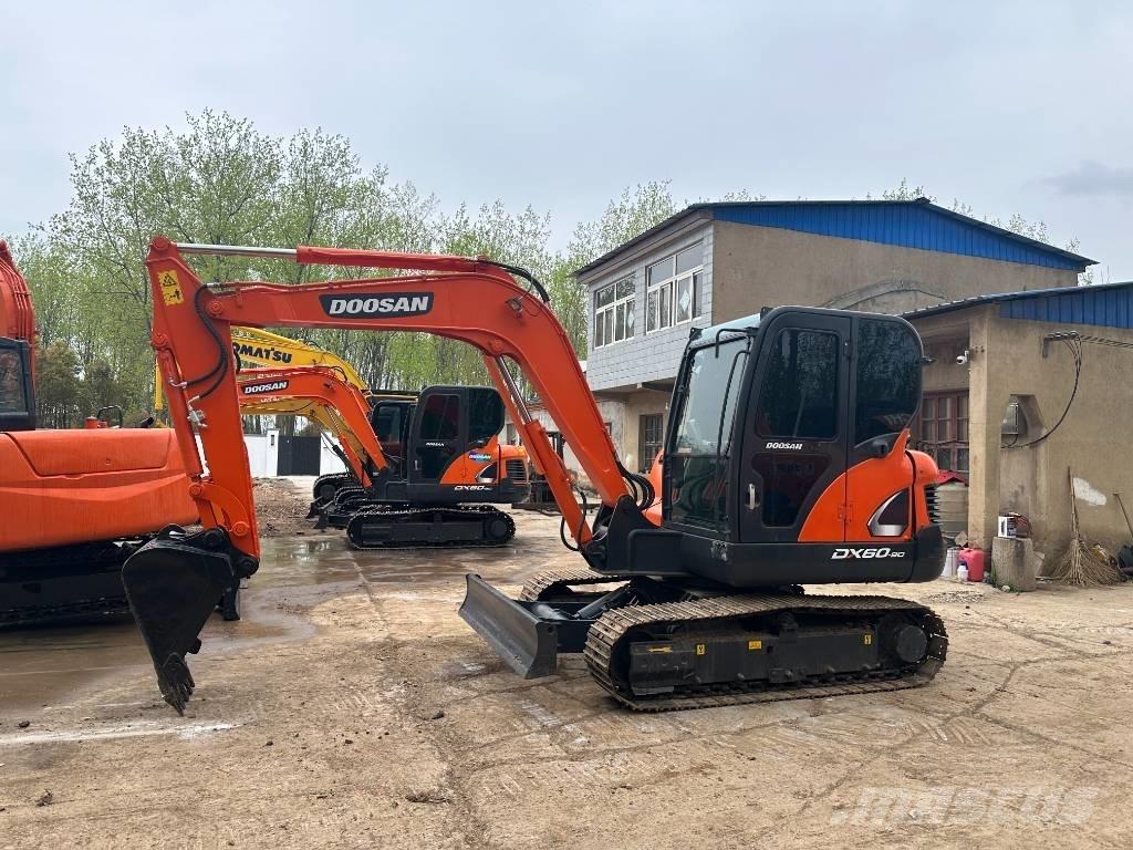 Doosan DX60 大型油圧ショベル12t以上（パワーショベル・ユンボ）