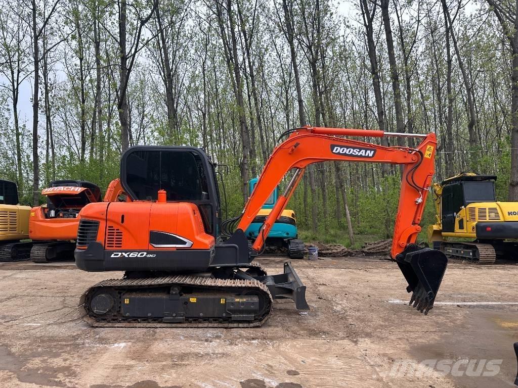 Doosan DX60 大型油圧ショベル12t以上（パワーショベル・ユンボ）