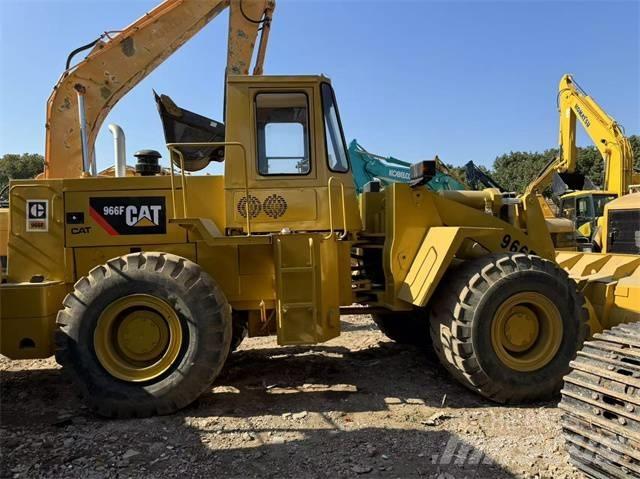 CAT 966 F ホイールローダー・タイヤショベル