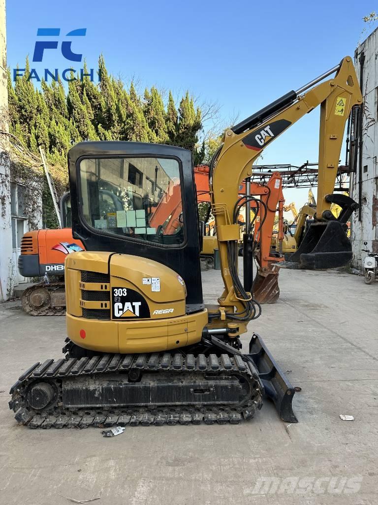 CAT 303 CR ミニ油圧ショベル 7t以下（ミニユンボ・ミニディガー）