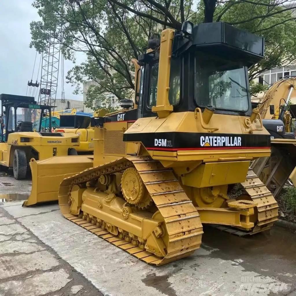 CAT D 5 M XL ブルドーザー