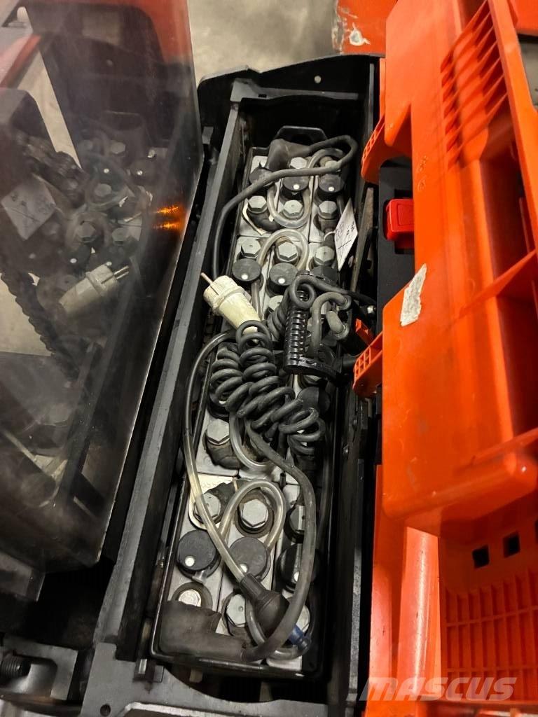 Toyota SWE120L ウォーキンフォークリフト