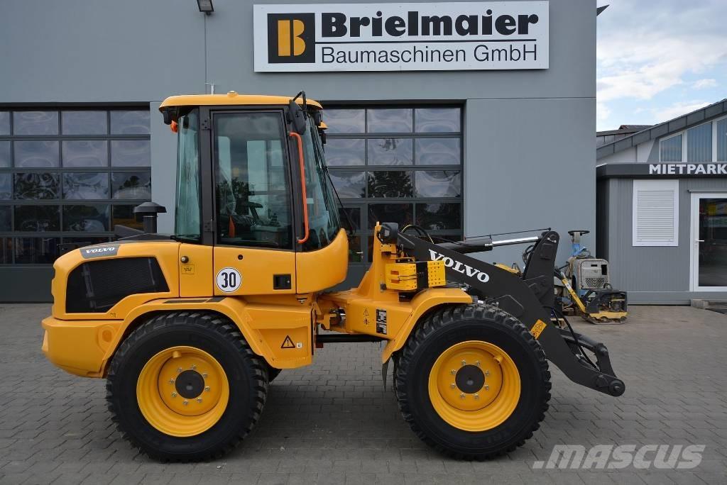 Volvo L 35 HS ホイールローダー・タイヤショベル