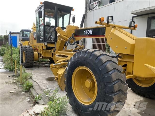 CAT 140 H モーターグレーダー