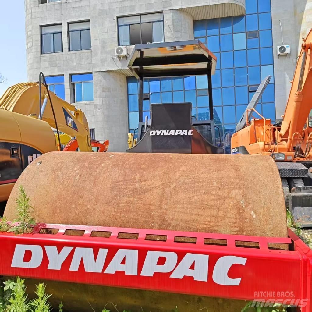Dynapac CA251D 振動ローラ
