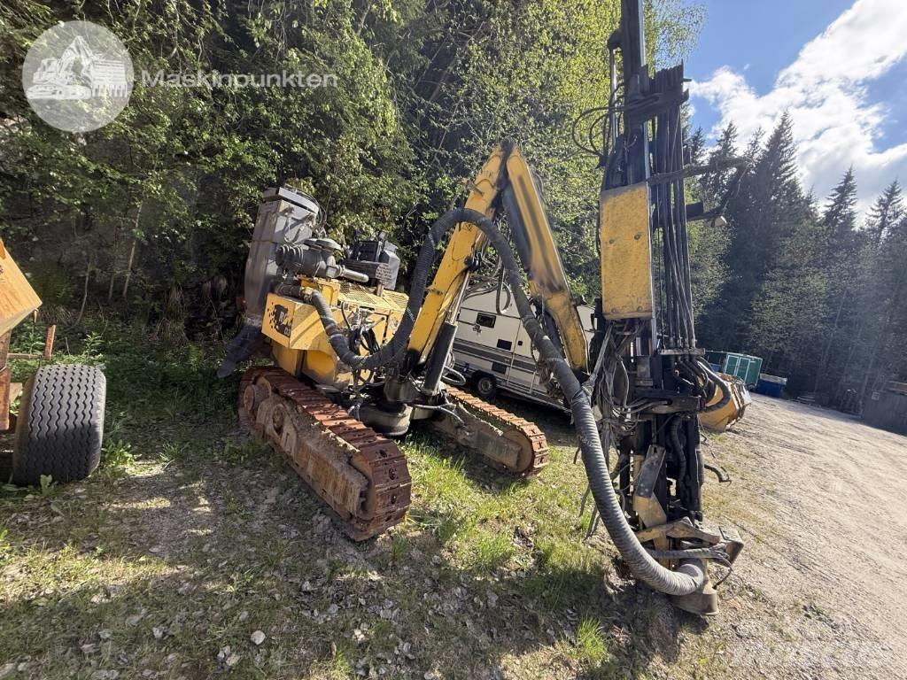 Atlas Copco ROC D3 サーフェイスドリルリグ