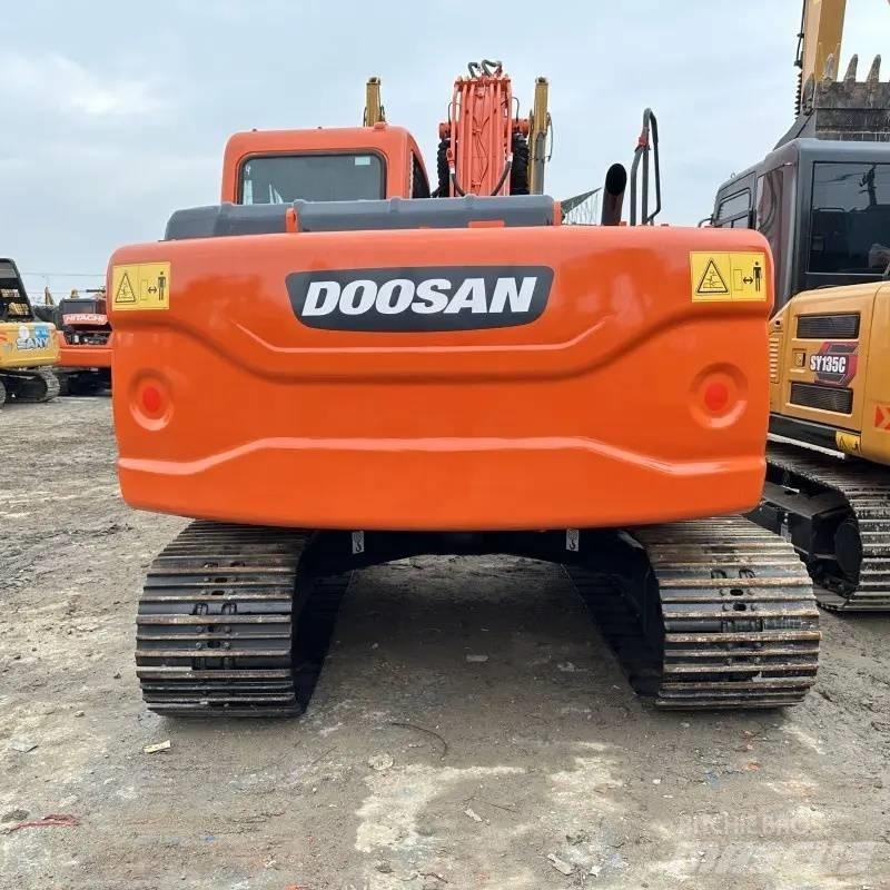 Doosan DX 150 大型油圧ショベル12t以上（パワーショベル・ユンボ）