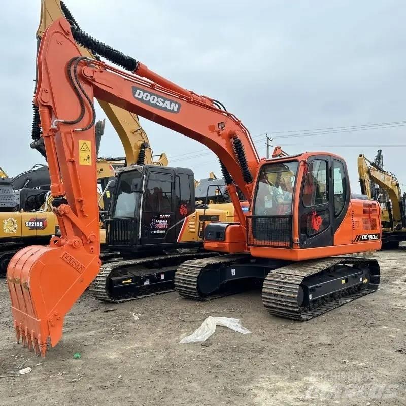 Doosan DX 150 大型油圧ショベル12t以上（パワーショベル・ユンボ）