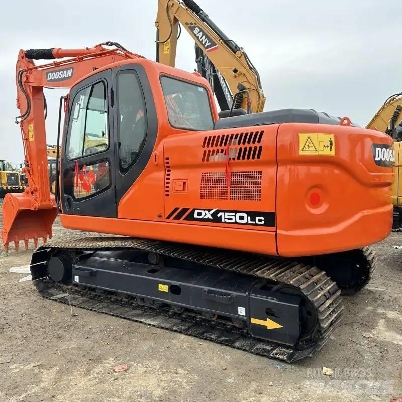 Doosan DX 150 大型油圧ショベル12t以上（パワーショベル・ユンボ）