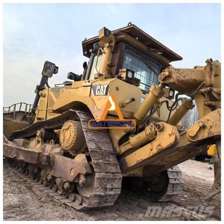 CAT D 8 T ブルドーザー