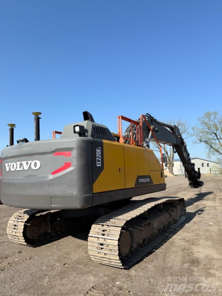 Volvo EC 220 EL 大型油圧ショベル12t以上（パワーショベル・ユンボ）
